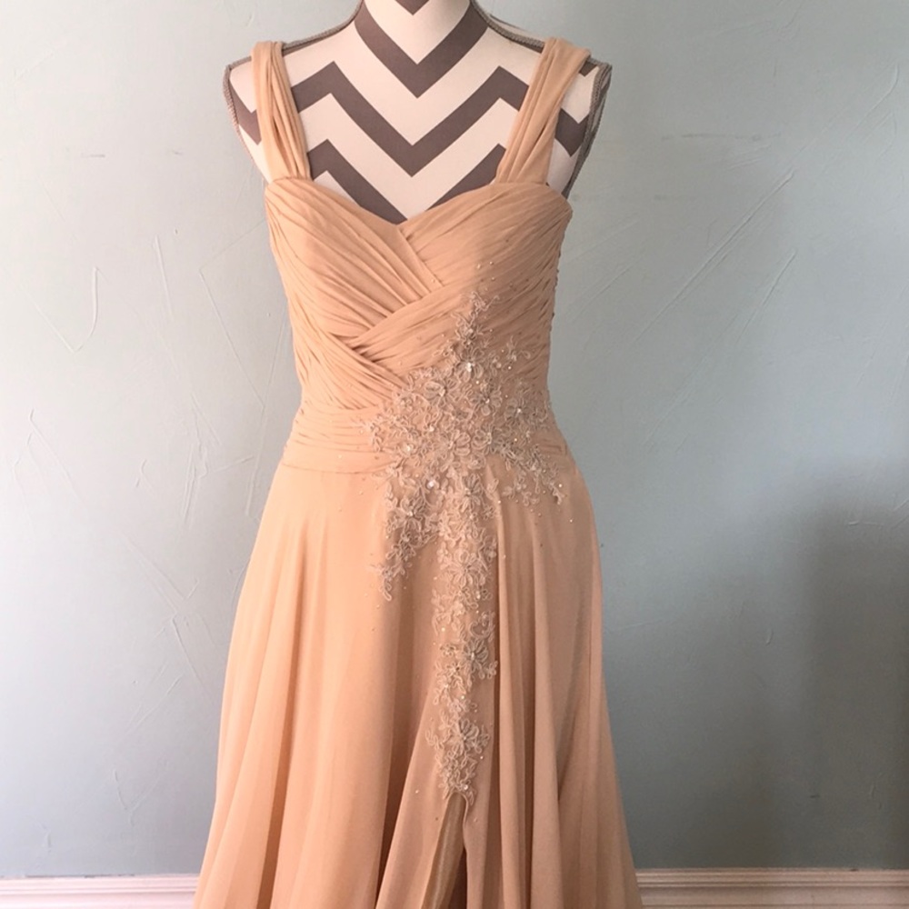 Traje De Boda Cream Long Gown